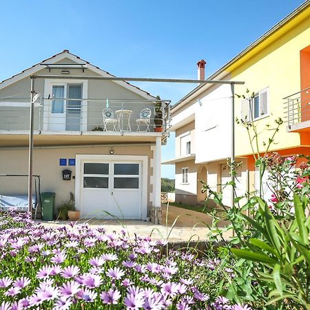 Z&A Studio Apartment With Parking Bozava Exterior photo